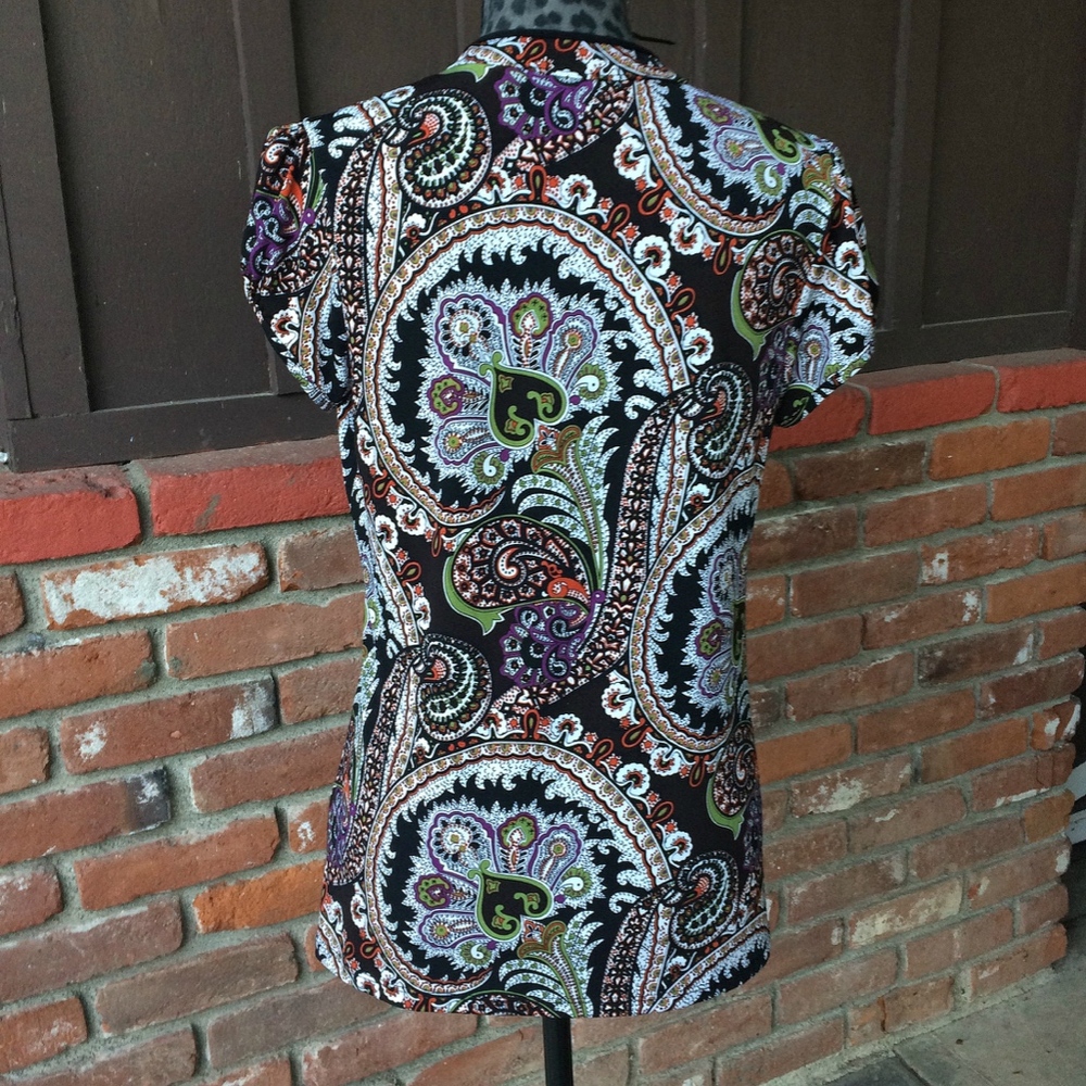 GNW Multi Color Ruffle V-Neck Paisley Blouse  - Size Medium - Picture 4 of 8